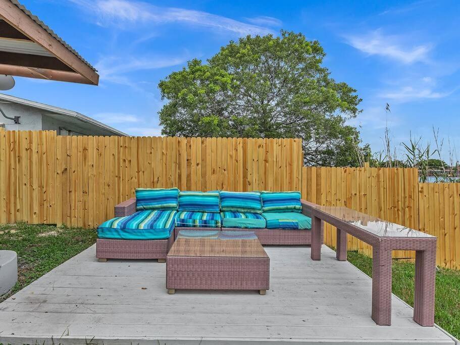Supervilla - Lakefront - Sunsets, Kayaks, Grill Fort Lauderdale Extérieur photo