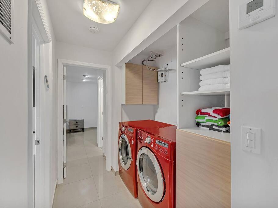 Supervilla - Lakefront - Sunsets, Kayaks, Grill Fort Lauderdale Extérieur photo