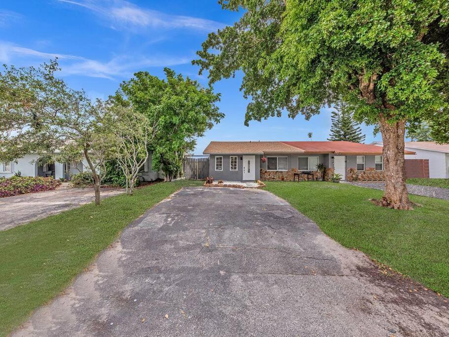 Supervilla - Lakefront - Sunsets, Kayaks, Grill Fort Lauderdale Extérieur photo