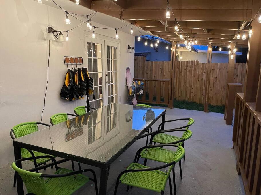 Supervilla - Lakefront - Sunsets, Kayaks, Grill Fort Lauderdale Extérieur photo