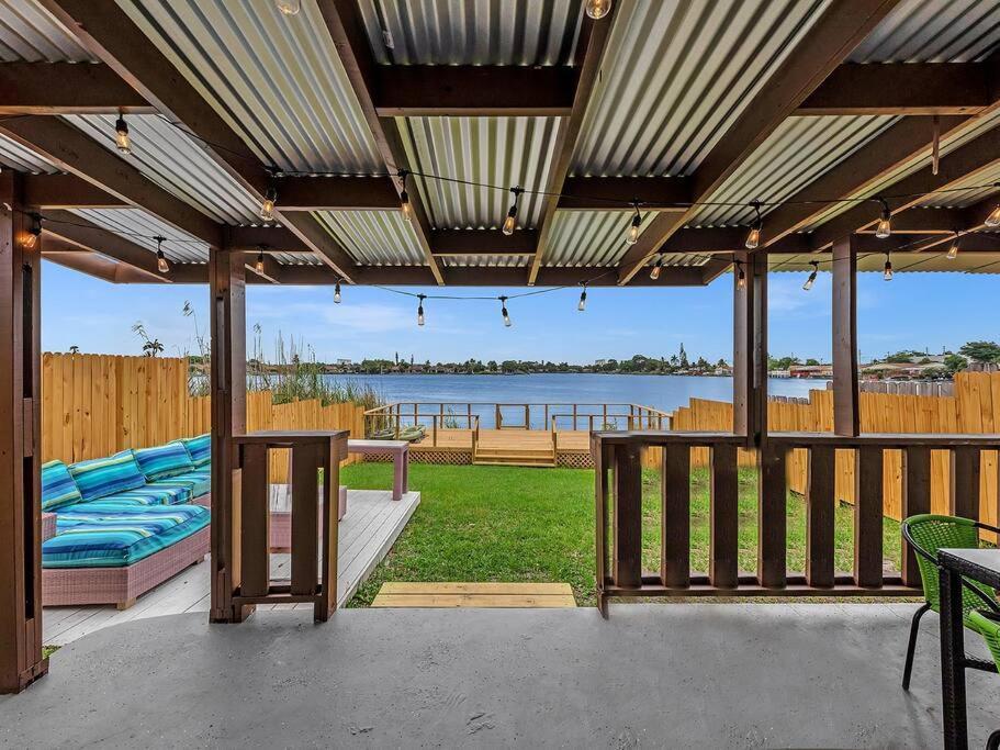 Supervilla - Lakefront - Sunsets, Kayaks, Grill Fort Lauderdale Extérieur photo
