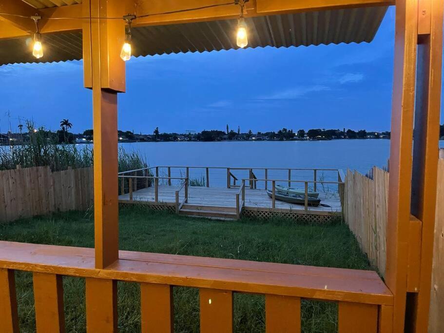 Supervilla - Lakefront - Sunsets, Kayaks, Grill Fort Lauderdale Extérieur photo